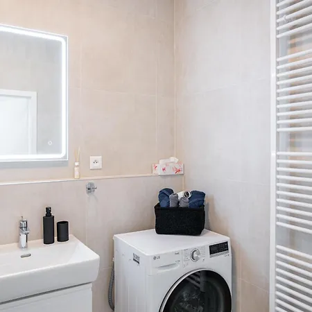 Center Free Parking Apartment *